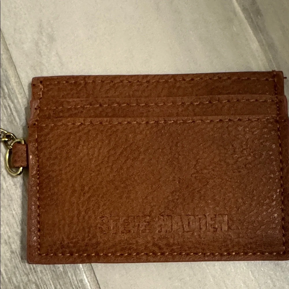 Steve Madden compact leather